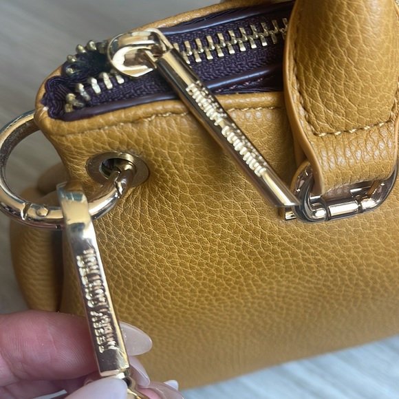 NWT Dream Control unique Purse π€© - Picture 3 of 10